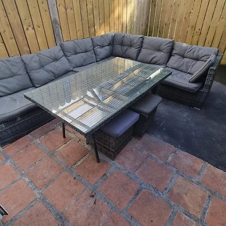 Eyre Square Lane Budget *