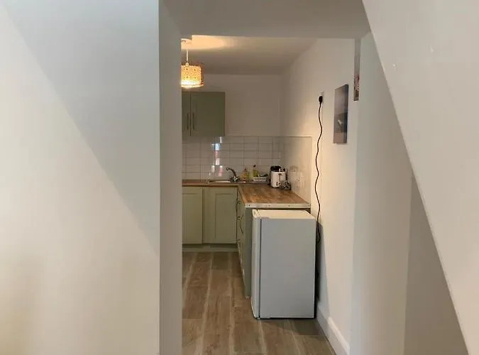 Eyre Square Lane Budget * ゴールウェイ